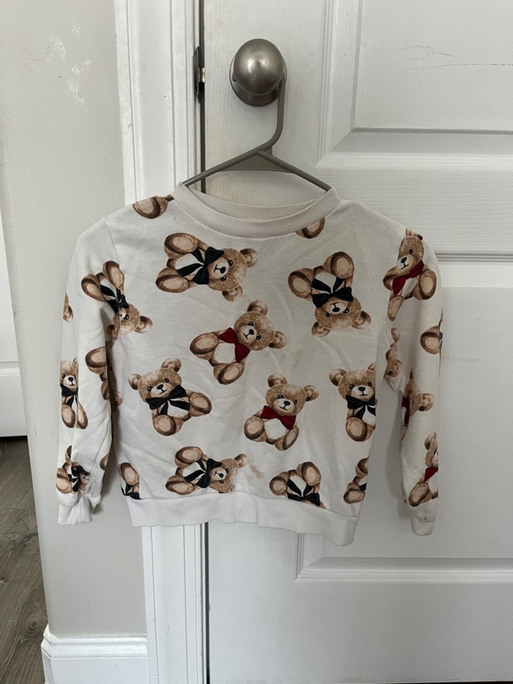 H&M Light Cream Pullover with Bear Accents